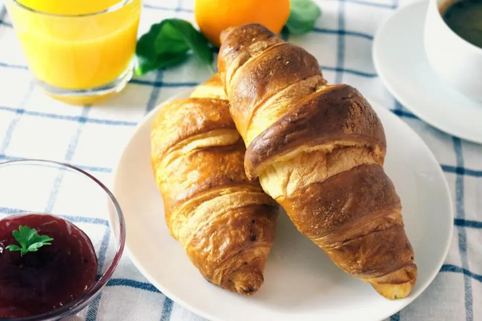 شیرینی امروز، کیک برای فردا